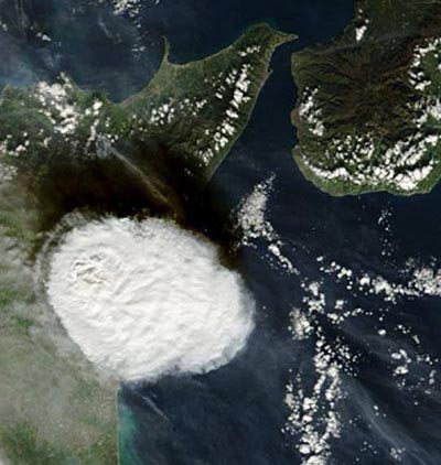 Eruzione dell'Etna del 4 Dicembre 2015 vista dal sensore MODIS a bordo del satellite della NASA Terra Figura3 eruption etna dec2015 modis