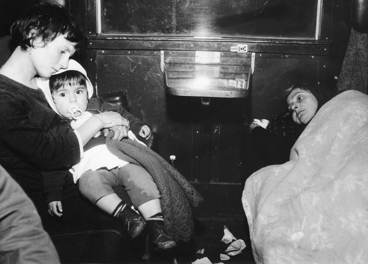 Terremotati del gennaio ’68 in partenza per il Nord Italia, con biglietti di sola andata regalati dallo Stato. terra racconta1